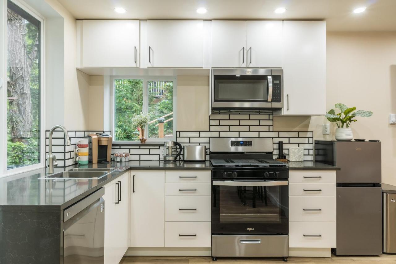 Beautiful Place With A Great Location, Free Parking, Wifi & Large Tv. Federal Way Eksteriør billede