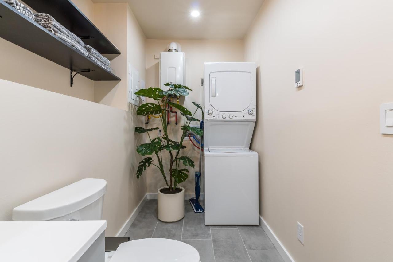 Beautiful Place With A Great Location, Free Parking, Wifi & Large Tv. Federal Way Eksteriør billede