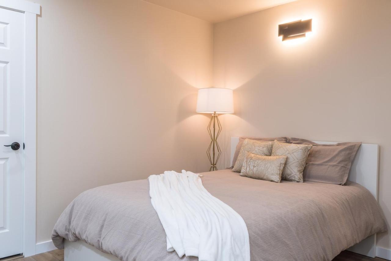 Beautiful Place With A Great Location, Free Parking, Wifi & Large Tv. Federal Way Eksteriør billede