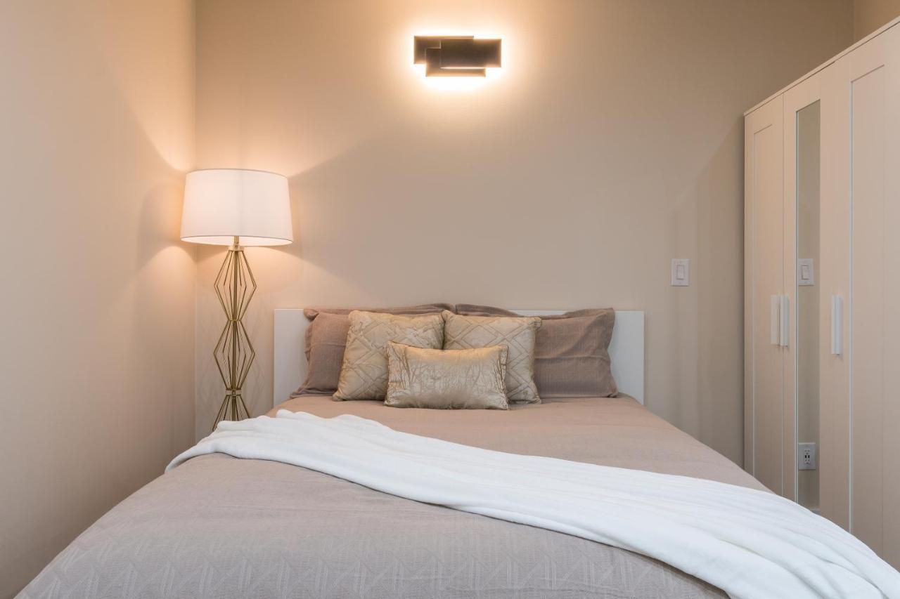 Beautiful Place With A Great Location, Free Parking, Wifi & Large Tv. Federal Way Eksteriør billede